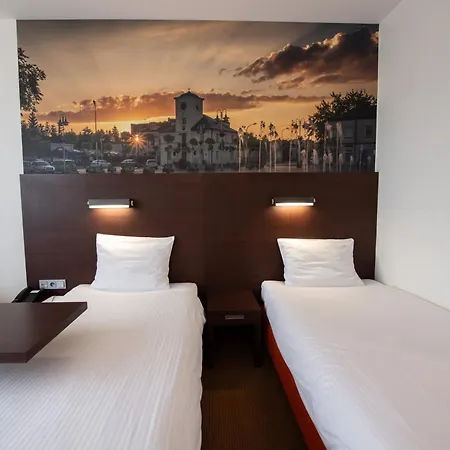 Hotel Desilva Warszawa Piaseczno 3*