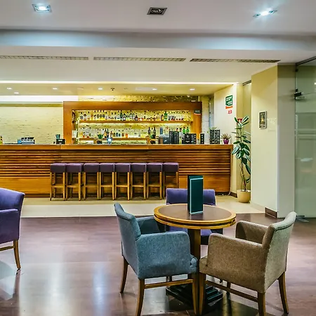 מלון Desilva Warszawa 3*
