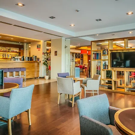 Desilva Warszawa 3*