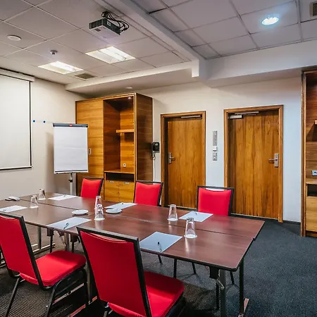 Отель Desilva Warszawa 3*