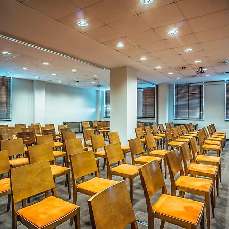 Отель Desilva Warszawa 3*