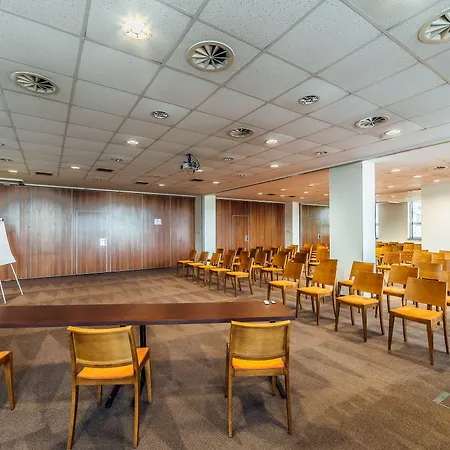 Desilva Warszawa Отель