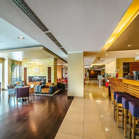 Desilva Warszawa מלון פיאזשנו