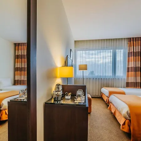 Desilva Warszawa Отель Пясечно