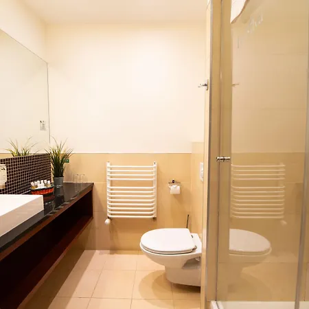 Desilva Warszawa 3*